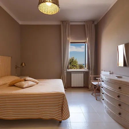 Piramo E Tisbe Ostuni